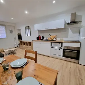 Appartement T2 Centre Historique Renove Aix-en-Provence