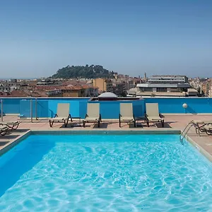 Nh Hotell